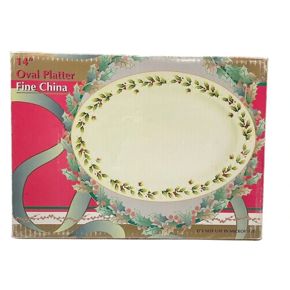 Royal‎ World Bazaars Holly Berry Christmas Thanksgiving Dinner Plate One Size